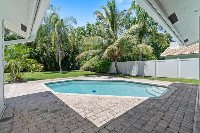 1375 NW 16th Street, Boca Raton, FL 33486