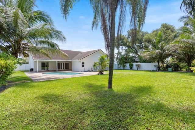 1375 NW 16th Street, Boca Raton, FL 33486