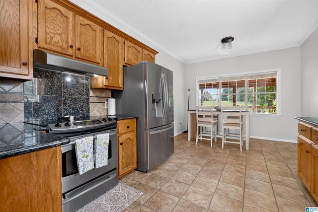 27 CHELSEA VILLAGE CIRCLE, Chelsea, AL 35043