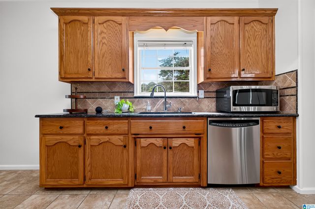 27 CHELSEA VILLAGE CIRCLE, Chelsea, AL 35043