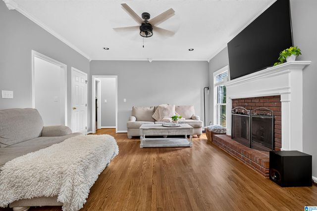 27 CHELSEA VILLAGE CIRCLE, Chelsea, AL 35043