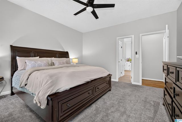 27 CHELSEA VILLAGE CIRCLE, Chelsea, AL 35043