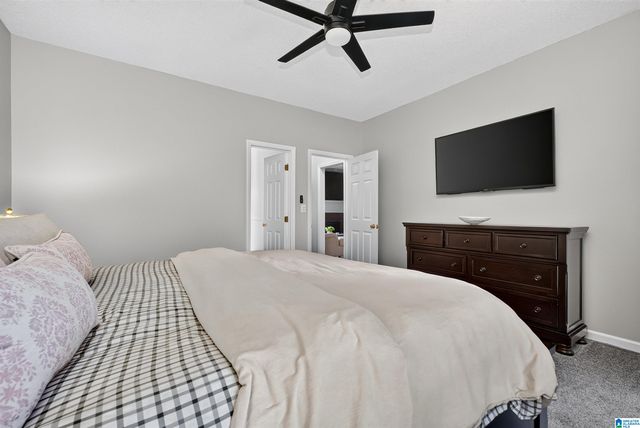 27 CHELSEA VILLAGE CIRCLE, Chelsea, AL 35043