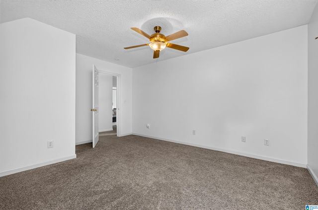 27 CHELSEA VILLAGE CIRCLE, Chelsea, AL 35043