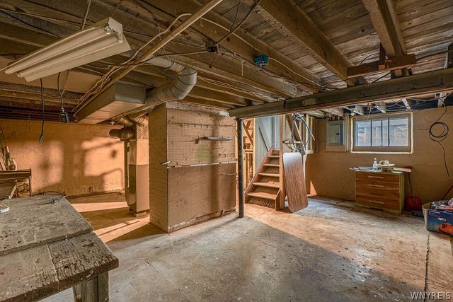 75 Henrietta Avenue, Buffalo, NY 14207