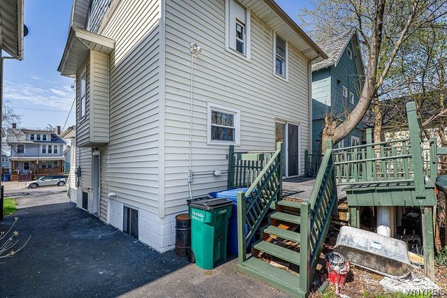 75 Henrietta Avenue, Buffalo, NY 14207