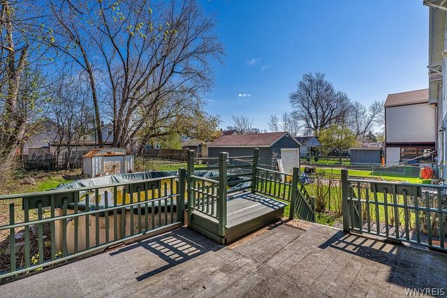 75 Henrietta Avenue, Buffalo, NY 14207