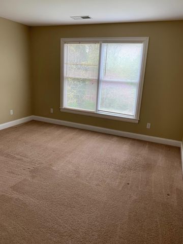 916 Literary Circle, Lexington, KY 40513