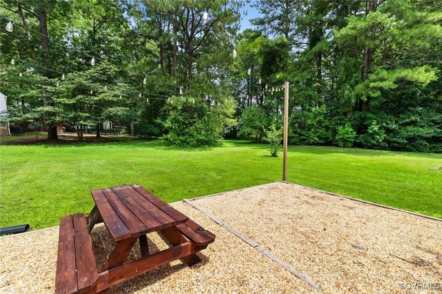 3453 Castlebury Dr, Chester, VA 23831