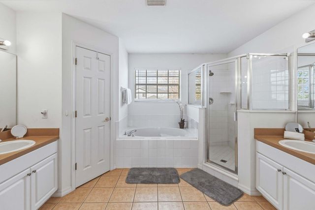 4678 CUMBRIAN LAKES DRIVE, Kissimmee, FL 34746