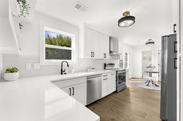 1483 Diamond Boulevard, Mount Pleasant, SC 29466