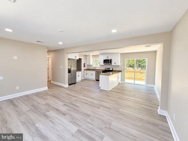 367 BROADLANE RD, Williamstown, NJ 08094