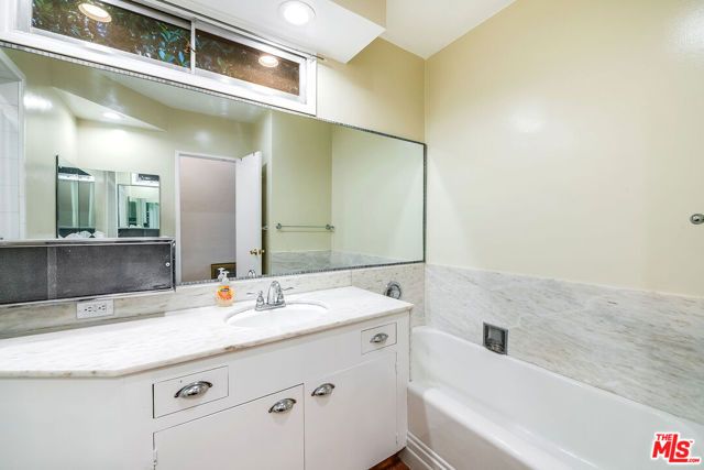 10435 Whipple Street, Toluca Lake (los Angeles), CA 91602