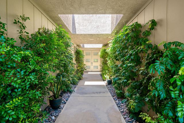 7 Dartmouth Drive, Rancho Mirage, CA 92270