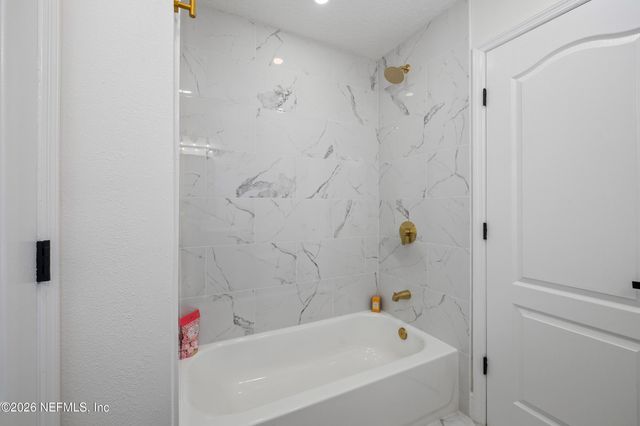 704 GINGER MILL Drive, St. Johns, FL 32259