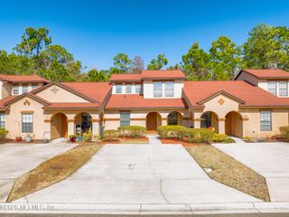 704 GINGER MILL Drive, St. Johns, FL 32259