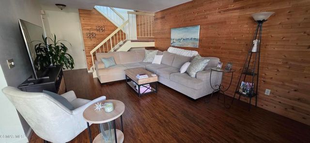 1792 Avenida De Las Flores, Thousand Oaks, CA 91362