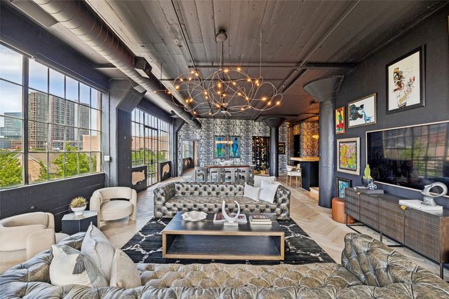 2220 Canton Street 401, Dallas, TX 75201