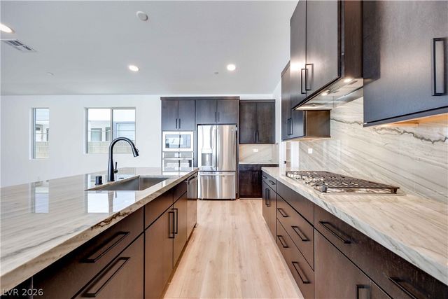 1001 Soaring Sage Avenue, Las Vegas, NV 89138