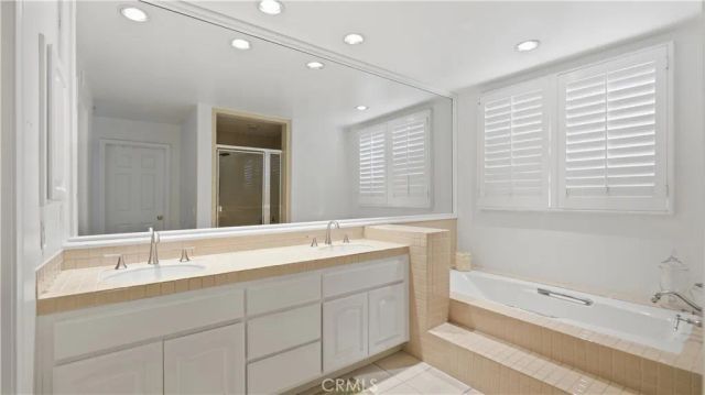 18 Hillsdale, Newport Beach, CA 92660