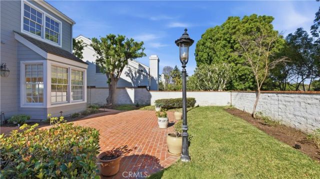 18 Hillsdale, Newport Beach, CA 92660
