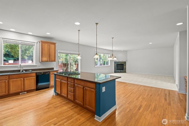 21927 44th Drive SE, Bothell, WA 98021