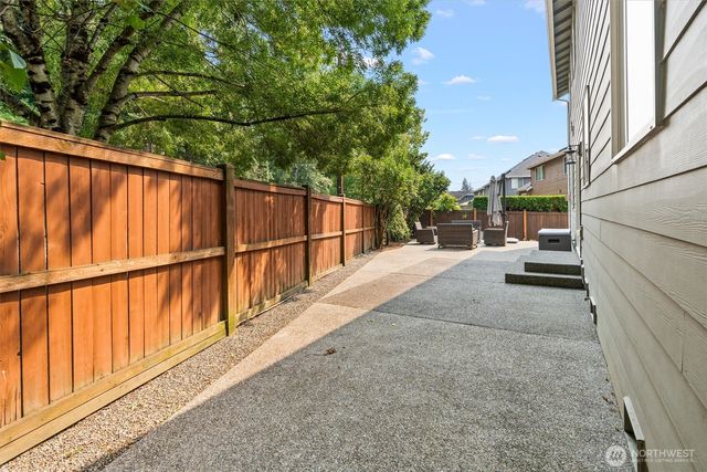 21927 44th Drive SE, Bothell, WA 98021