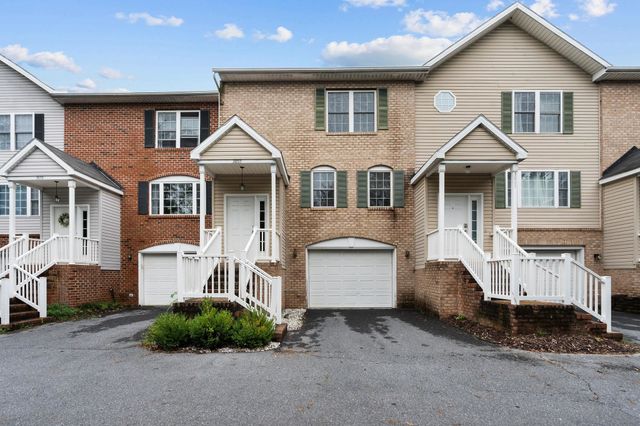 3865 MILL RACE CT, Rockingham, VA 22801