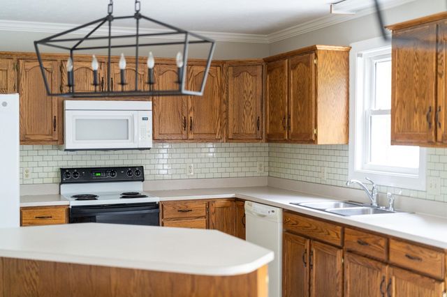 3865 MILL RACE CT, Rockingham, VA 22801