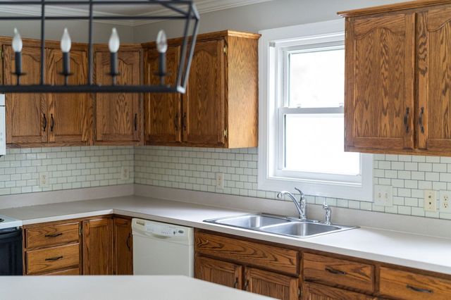 3865 MILL RACE CT, Rockingham, VA 22801