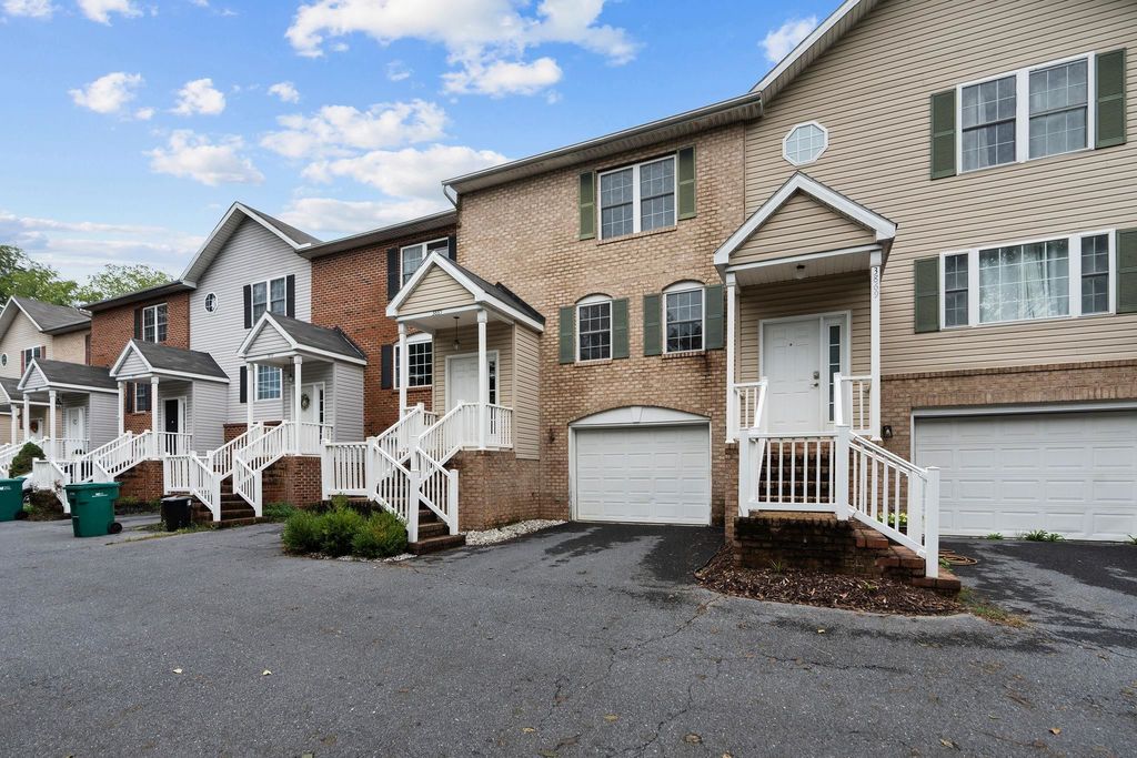 3865 MILL RACE CT, Rockingham, VA 22801