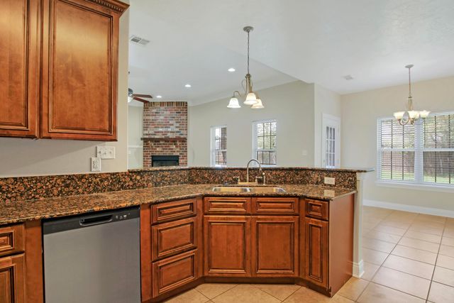 510 Woodland Pkwy, Leesville, LA 71446