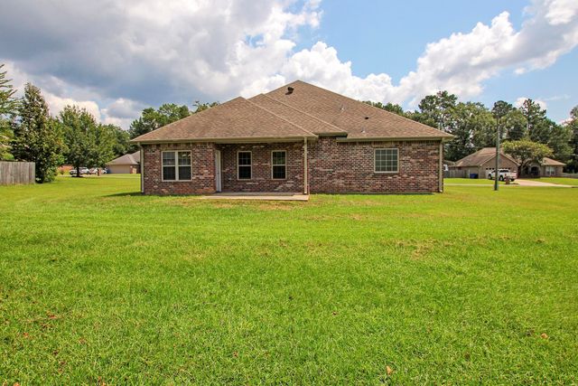 510 Woodland Pkwy, Leesville, LA 71446