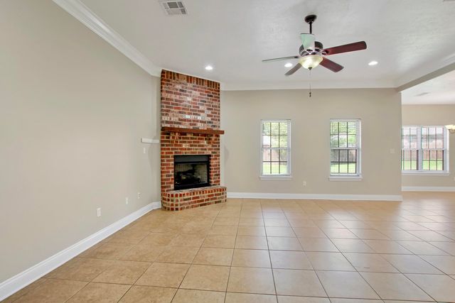 510 Woodland Pkwy, Leesville, LA 71446