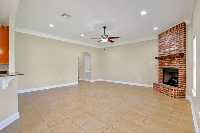 510 Woodland Pkwy, Leesville, LA 71446