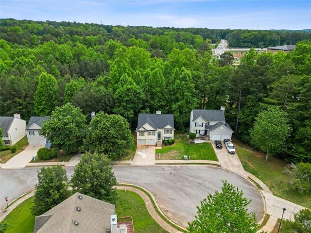 6588 Snowbird Lane, Douglasville, GA 30134