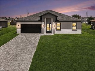 1727 12th TER, Cape Coral, FL 33909