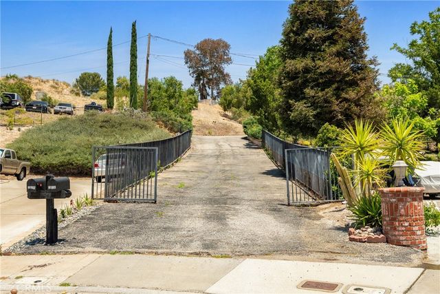 20036 Carson Court, Saugus, CA 91390