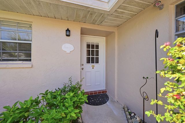788 Nantucket Circle, Greenacres, FL 33467