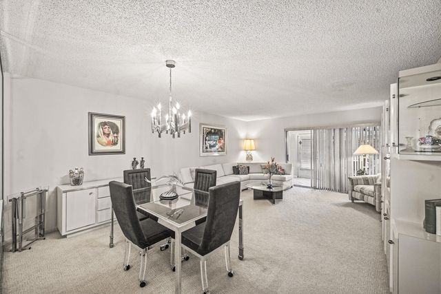 788 Nantucket Circle, Greenacres, FL 33467