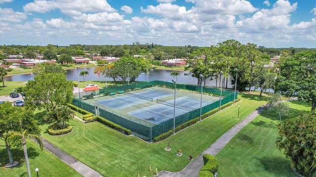 788 Nantucket Circle, Greenacres, FL 33467