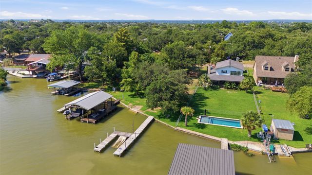 124 S Shorewood DR, Granite Shoals, TX 78654