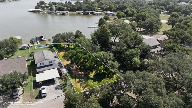 124 S Shorewood DR, Granite Shoals, TX 78654