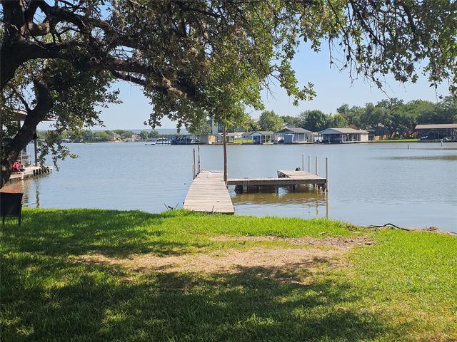 124 S Shorewood DR, Granite Shoals, TX 78654