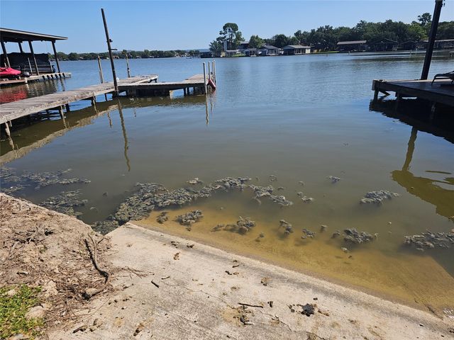 124 S Shorewood DR, Granite Shoals, TX 78654