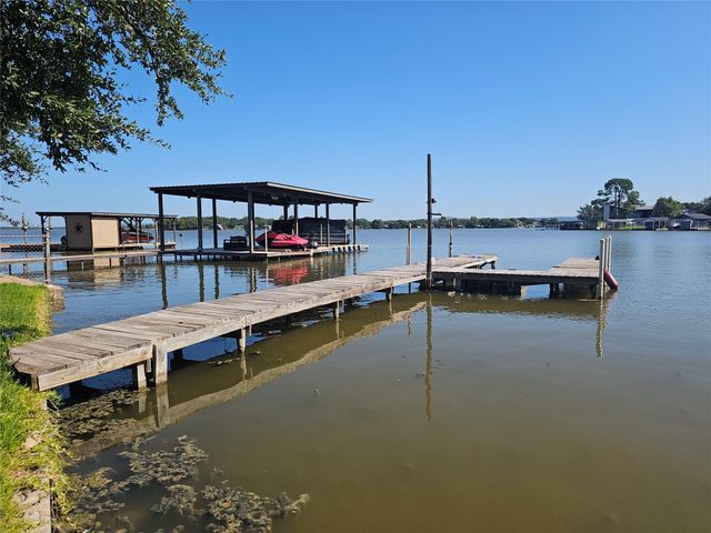 124 S Shorewood DR, Granite Shoals, TX 78654