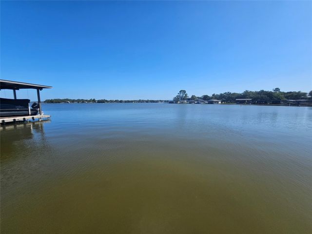 124 S Shorewood DR, Granite Shoals, TX 78654