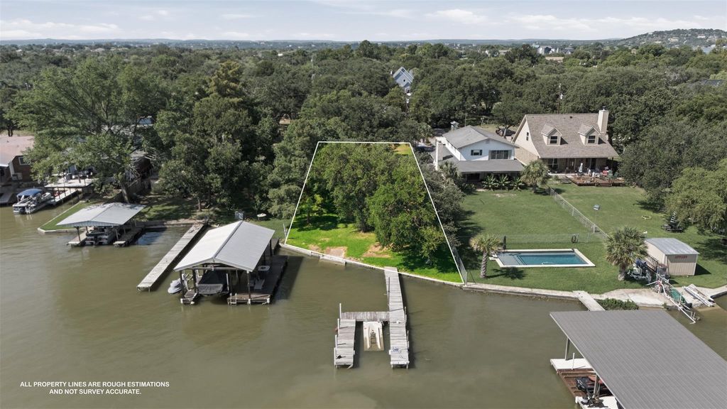 124 S Shorewood DR, Granite Shoals, TX 78654