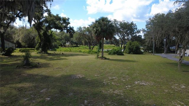SE HWY 42, Weirsdale, FL 32195