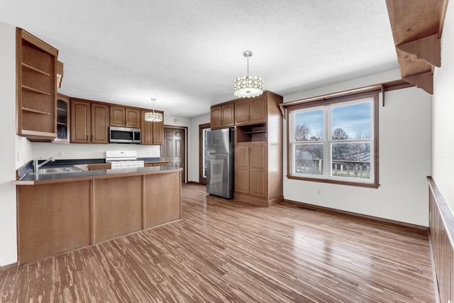 354 Honeysuckle Road, Marshfield, MO 65706